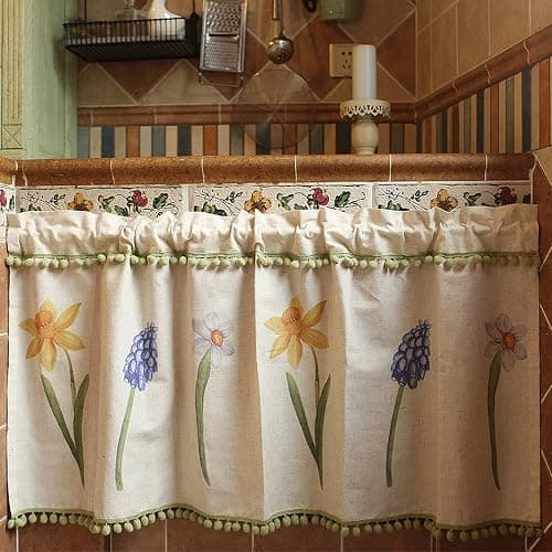 A.Monamour Rideau de Cuisine Court pour Petit Fenêtre Motif Jonquilles en Lin avec Pompon Rustique Maison de Campagne Rideau Brise-bise Rideaux à Disques Panneaux de Rideaux Cantonnières Demi Rideau - Image 1