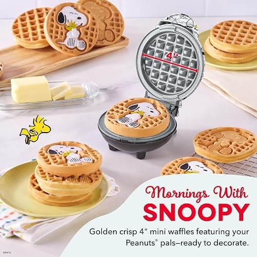 Peanuts x Dash Mini Waffle Maker thumbnail 2