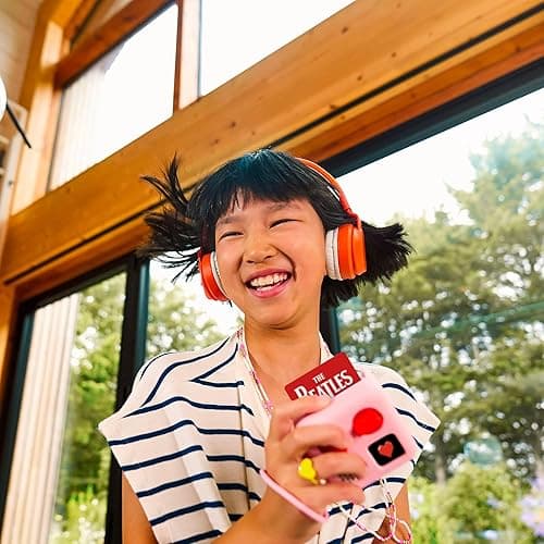Yoto The Pout-Pout Fish Collection by Deborah Diesen – 8 Kids Audio Cards for Use with Player & Mini All-in-1 Audio Device, Screen-Free Listening with Playtime Bedtime & Travel Stories, Ages 1+ thumbnail 4