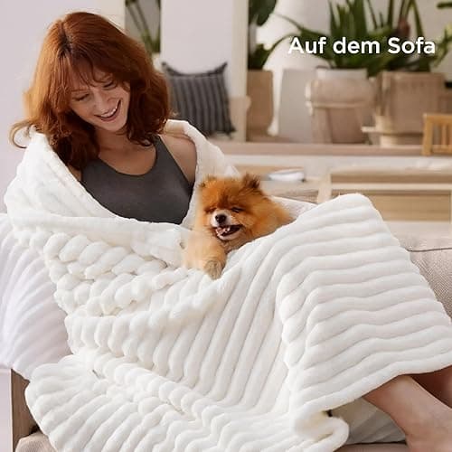 BEDSURE Kuscheldecke - Wolldecke & Fleecedecke, Sofadecke, Weiche Warme Grobe Korddecke für Zimmer Deko, Wohn- & Kuscheldecken, Tagesdecke, Wollweiß, 150 x 200 cm thumbnail 8
