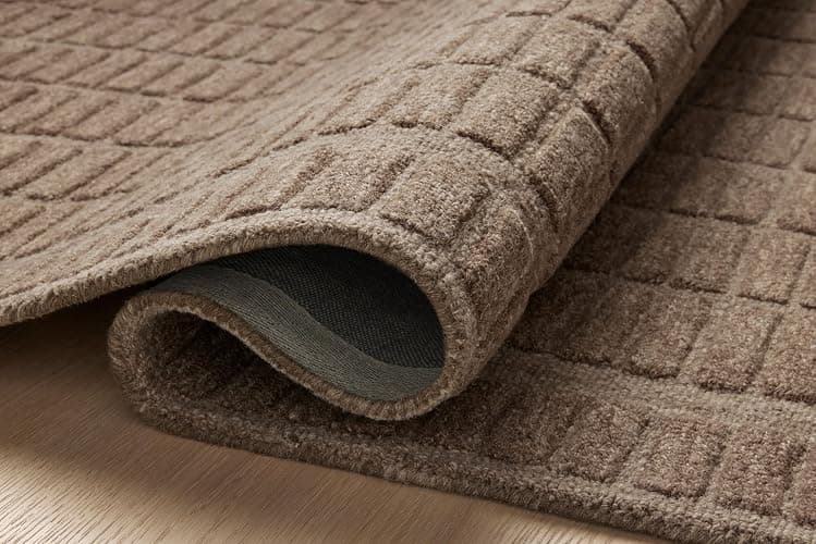 Area rug thumbnail 4
