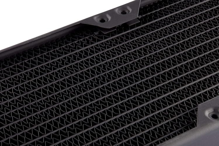 CORSAIR Hydro X Series XR5 360mm Water Cooling Radiator - Triple 120mm Fan Mounts - Premium Copper Construction - Easy Installation - Black thumbnail 9