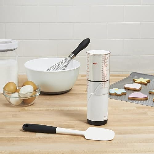 OXO Good Grips 2 Cup Adjustable Measuring Cup thumbnail 10