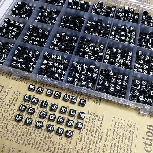 Amaney 810pcs Black Letter Beads 6x6mm Cube Acrylic Alphabet Beads and Cristal Line for Jewelry Making Bracelets Necklaces Key Chains thumbnail 5
