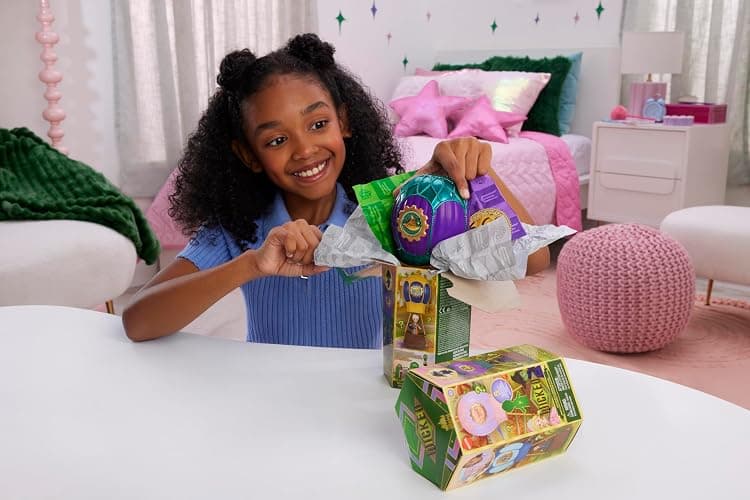 Mattel Universal Pictures’ Wicked Ozian Balloons Reveal Toy Set with Surprise Small Doll, Hot Air Balloon & Accessory (Styles May Vary) thumbnail 2