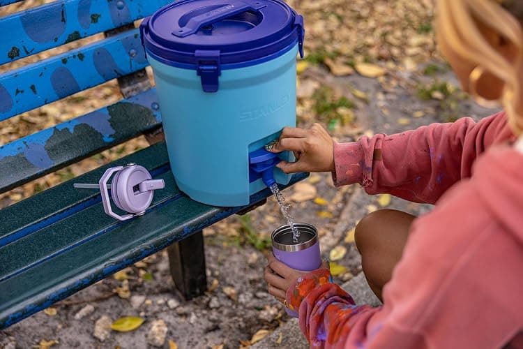 Stanley IceFlow Flip Straw Tumbler with Handle | Twist On Lid and Flip Up Straw | Leak Resistant Water Bottle | Insulated Stainless Steel | BPA-Free thumbnail 5