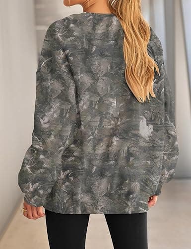 JEIBKOUY Womens Camo Sweatshirt Oversized Graphic Maple Leaf Print Crewneck Long Sleeve Y2k Trendy Fall Pullover Hoodies thumbnail 4
