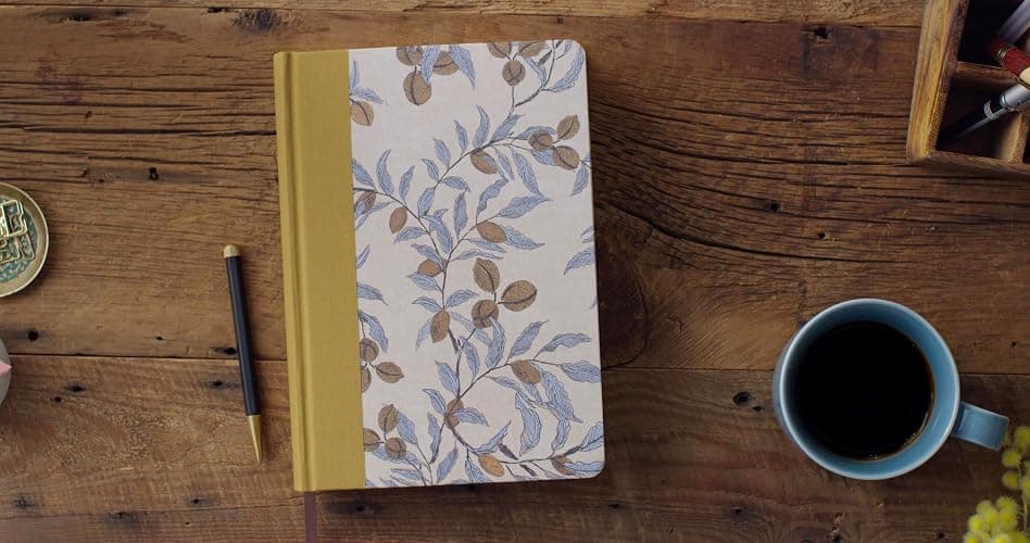 ESV Single Column Journaling Bible, Large Print, Artist Series (Cloth over Board, Lulie Wallace, Katherine): Holy Bible, English Standard Version thumbnail 2