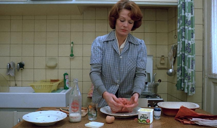 Jeanne Dielman, 23, quai du Commerce, 1080 Bruxelles (The Criterion Collection) [Blu-ray] thumbnail 3