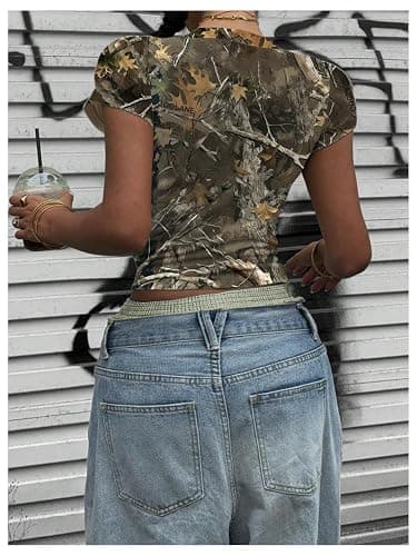RoseSeek Women's Y2k Camo Maple Leaf Print Crop T Shirts Crew Neck Short Sleeve Slim Fit Tops Grunge Going Out thumbnail 2