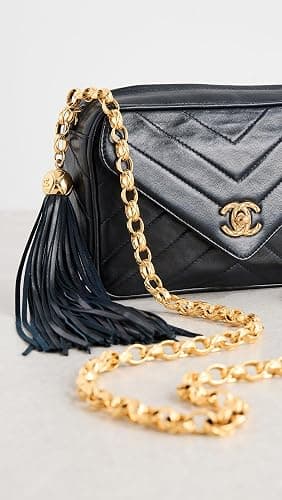 CHANEL Women's Pre-Loved Chain Shoulder Bag thumbnail 4