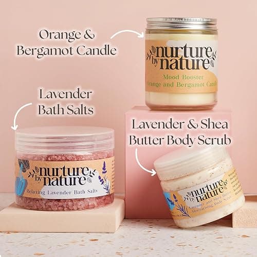 NURTURE BY NATURE Set Regalo Donna Rilassante – 6 pezzi: candele profumate, spray per cuscino alla lavanda, sali da bagno, crema mani e altro – vegano – regali di Natale, idee regalo per mamma e amica thumbnail 3
