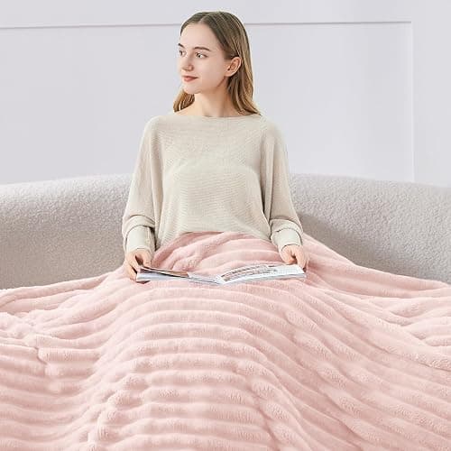 BEDELITE Pink Fleece Throw XL Blanket, Fluffy Blanket for Couch, 50x70 | Soft Warm Plush Cozy Blanket, Fuzzy Blanket for Sofa Bed Bedroom Living Room Decor, Couverture, Gifts for Women Men Friends thumbnail 3
