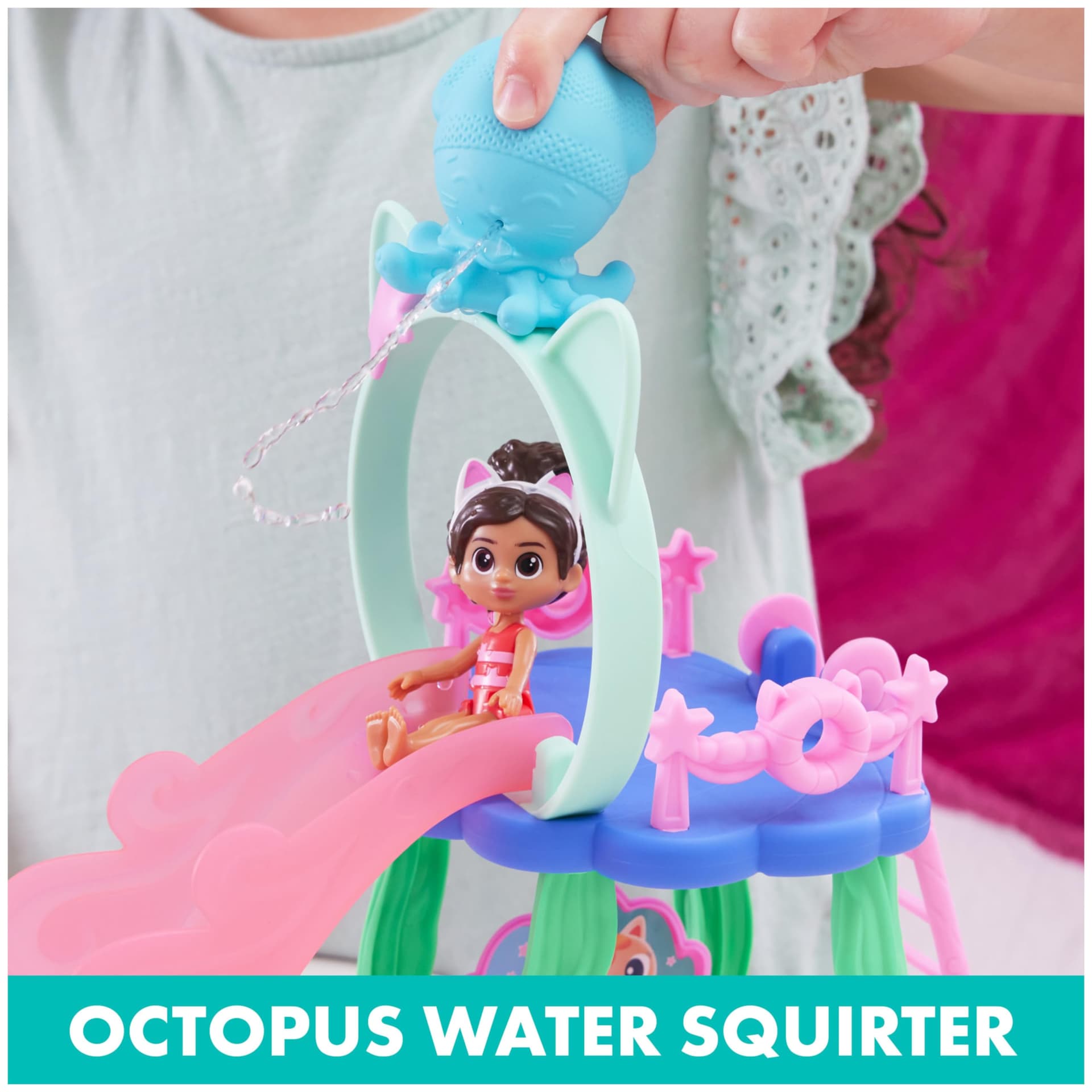 Gabby’s Dollhouse, Purr-ific Pool Playset with Gabby and MerCat Figures, Colour-Changing Mermaid Tails and Pool Accessories Kids’ Toys for Ages 3 and Up thumbnail 7