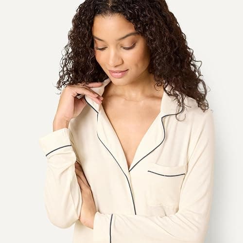 Amazon Essentials x Sofia Grainge Women's Stretch Modal Long-Sleeve and Full-Length Bottom Pajama Set thumbnail 2