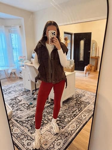 Athlisan Womens Fleece Vest Casual Sleeveless Button Down Sherpa Jacket Outerwear with Pockets thumbnail 3