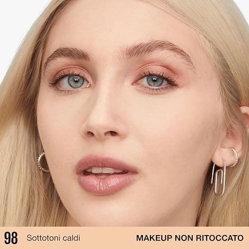 Maybelline New York Fondotinta a Lunga Tenuta, Per Tutti i Tipi di Pelle, Finish Matte Luminoso, Copertura Medio-Alta, Fino a 30H di Tenuta, Con Amminoacidi, Superstay Lumi-Matte, Tonalità: 98 thumbnail 2