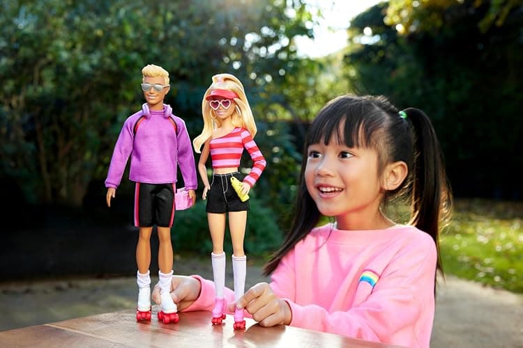 Barbie Fashionistas Set with 2 Fashion Dolls & 6 Accessories, Ken Roller-Skating Fashion Dolls, 65th Anniversary Collectible thumbnail 2