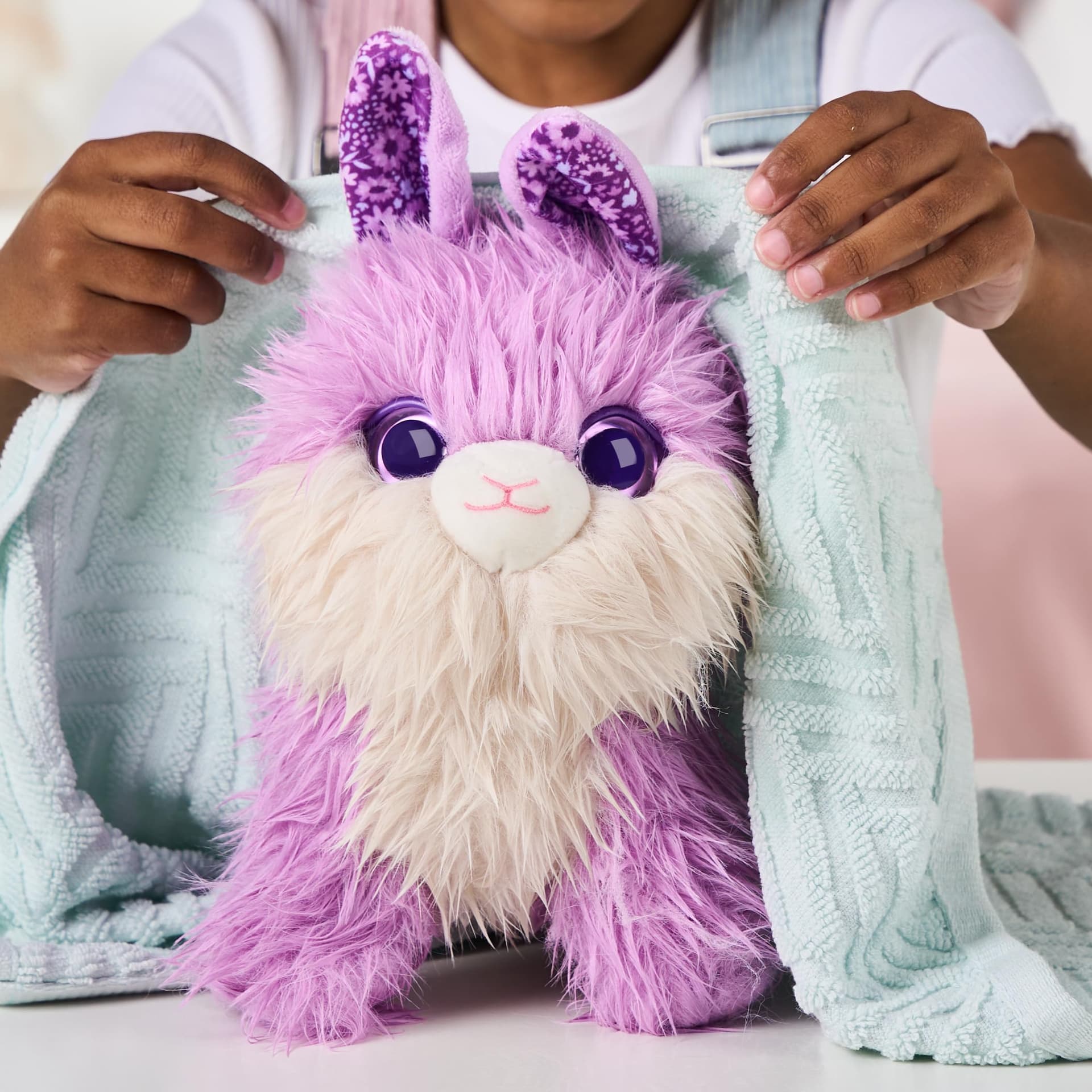 ScruffaLuvs Bunny Scruffs - Mystery Plush Toy, 14cm (5.5") Tall - Wash to Reveal a Bunny Scruff, Includes (29cm) 11.4" Deluxe Pet Carrier. Styles May Vary thumbnail 6