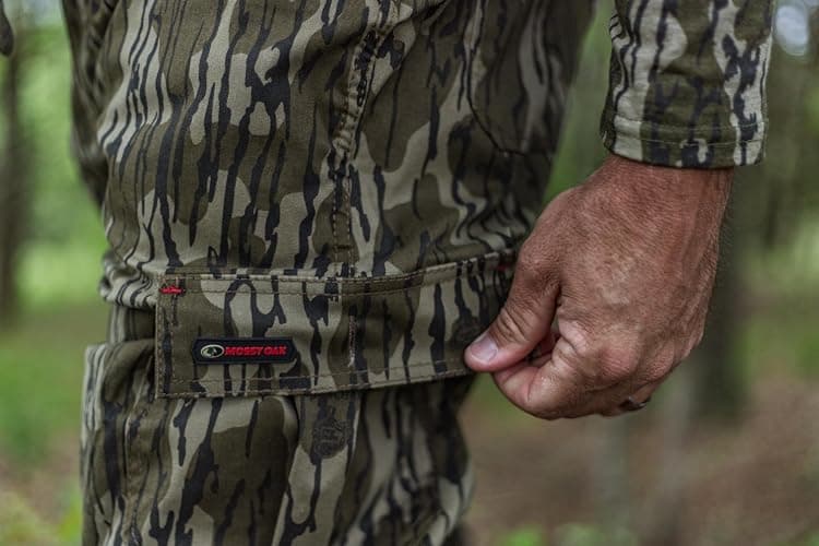 Mossy Oak Cotton Mill 2.0 Camo Hunting Bibs, Uninsulated Camo Overalls for Men thumbnail 6