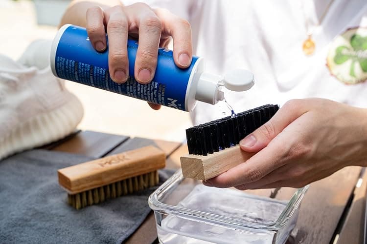 Shoe MGK Starter Shoe Cleaner Kit - Shoe Cleaner & Conditioner for All Shoes, Premium Shoe Brush thumbnail 3