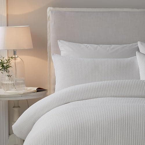 Serene - White Waffle Duvet Cover - Double Bedding Size (200 x 200cm) - Soft Touch - Luxury White Bedding - Grid Pattern Textured Duvet Cover in White - Puckered Bedding - Lindly Collection thumbnail 2