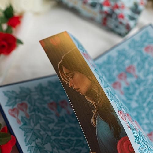 New Moon: Deluxe Collector’s Edition (The Twilight Saga, 2) thumbnail 13