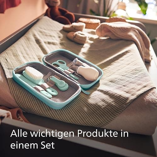 Philips AVENT Babypflege-Set – Starter-Set mit 9 Zubehörteilen: Nagelknipser, Schere, 3 Nagelfeilen, Kamm, Haarbürste, Nasensauger und Fingerzahnbürste (Modell SCH401/00) thumbnail 4