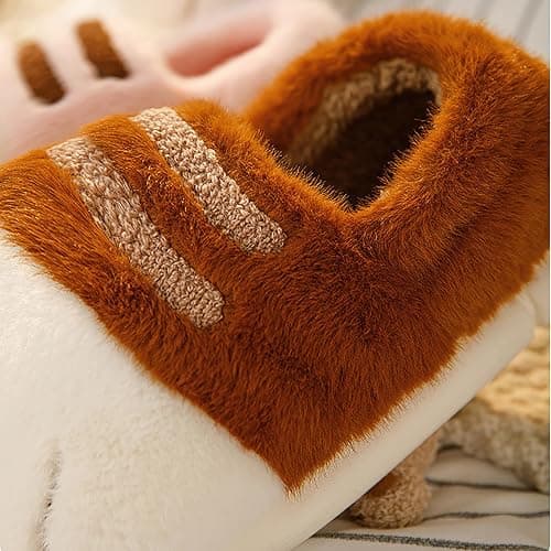 Plush cat paw slippers，non-slip soles, cozy and cute slippers thumbnail 6