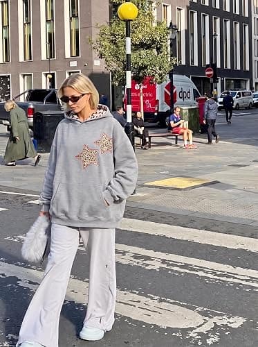 peassa Womens Oversized Hoodies Y2k Cheetah Graphic Hoodies | Teen Girl,Preppy,Cute,Aesthetics Streetwear,Pullover Sweatshirts,Long Sleeve,Kangaroo Pocket thumbnail 4