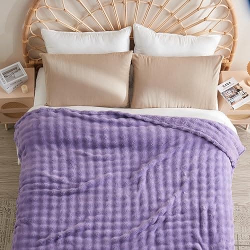 NEWCOSPLAY King Blanket for Couch Lavender Super Soft Flannel Fleece 3D Bubble Lightweight Bed Blanket All Season Use (Lavender, King(90"x110")) thumbnail 2
