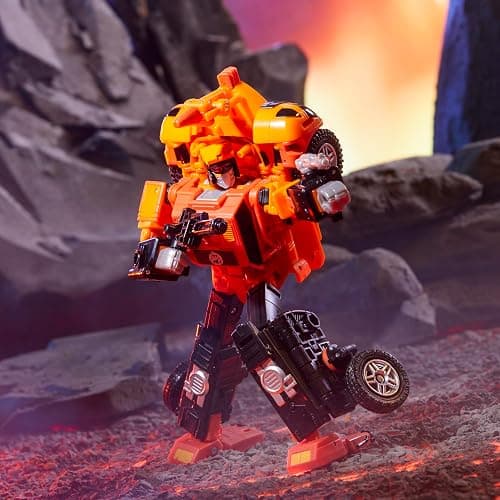 Transformers Legacy United Leader Class G1 Triple Changer Sandstorm, 7.5-inch Converting Action Figure, 8+ Years thumbnail 8