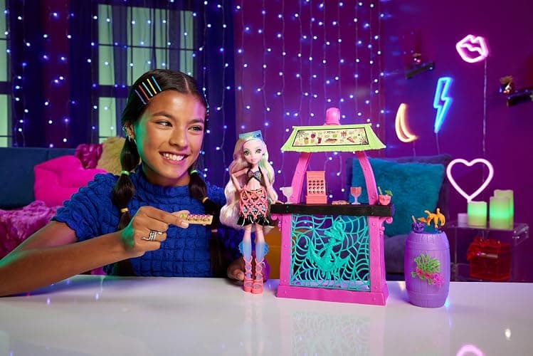 Monster High Doll & Playset, Lagoona Blue Scare-adise Island Snack Shack with Food Accessories & Color-Change Drinks thumbnail 2