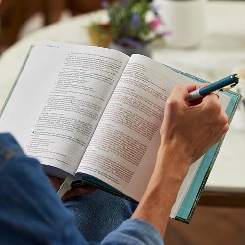 NKJV, Journal the Word Bible, Cloth over Board, Blue Floral, Red Letter, Comfort Print: Reflect, Journal, or Create Art Next to Your Favorite Verses thumbnail 5
