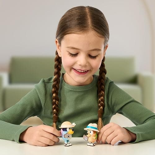 Bluey Figure 2-Pack - On Holiday, 2.5 Inch Figures with Accessories, Kids Can Recreate Their Favorite Moments from The Episode, Figures Include Removeable Hats thumbnail 2