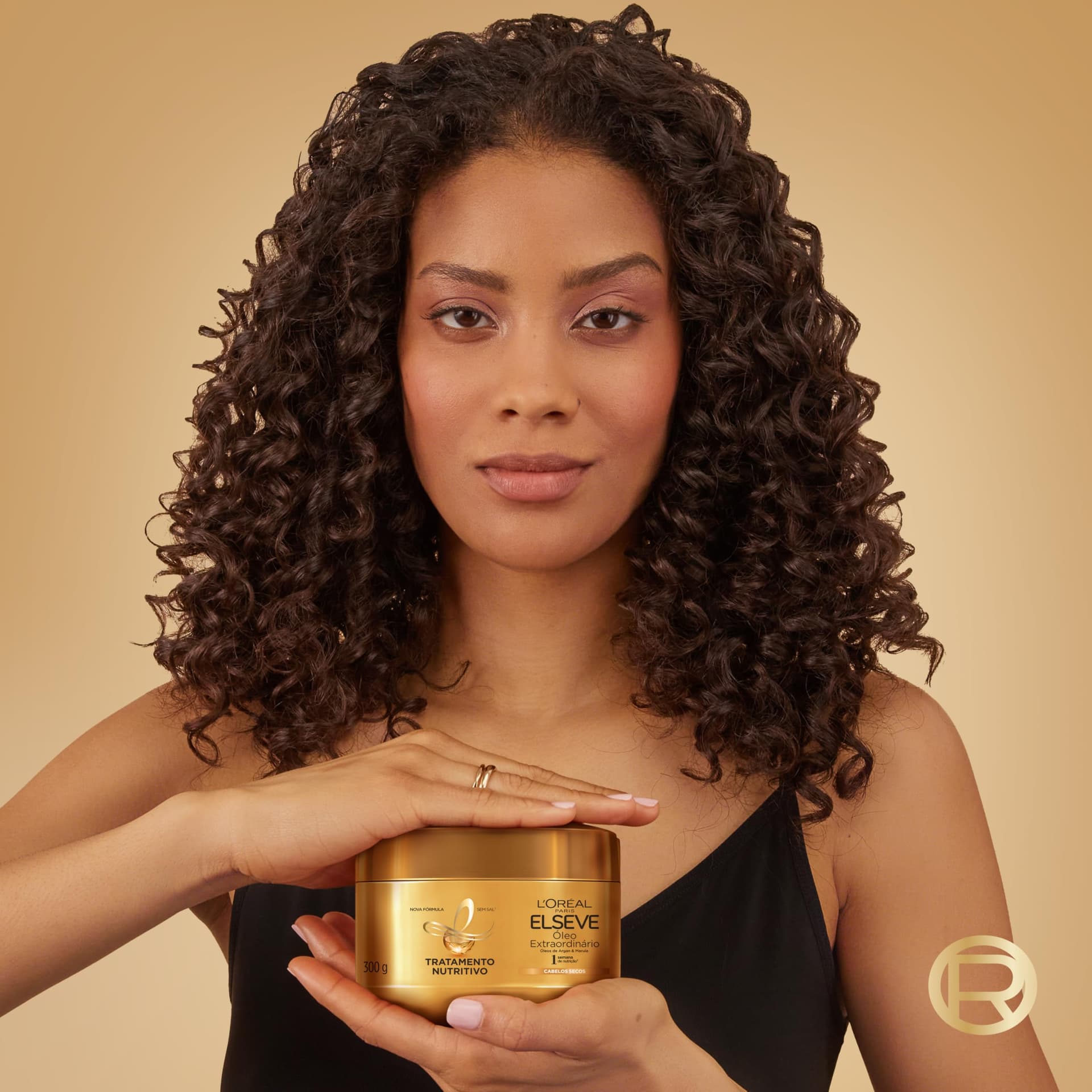 L'Oréal Paris Elseve Óleo Extraordinário Máscara Capilar, Nutrição Profunda e Brilho Excepcional, Enriquecida com Micro-Óleos, Reconstrói Fios Secos e Sem Vida, 300g thumbnail 6