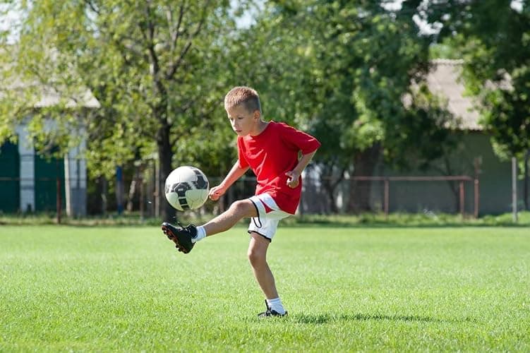 MIHAIR 2/6 Pairs Kids Grip Soccer Socks Cushioned Non Slip Grippy Youth Football Basketball Athletic Sports Socks thumbnail 3