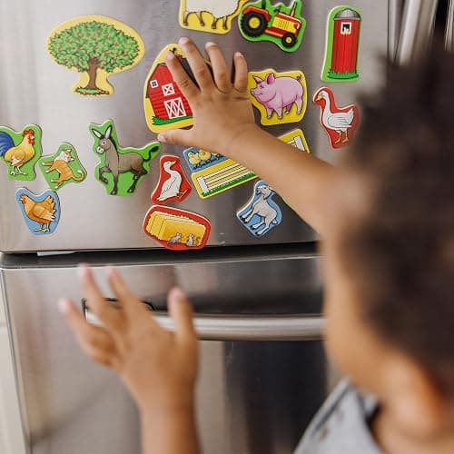 Melissa & Doug 20 Wooden Farm Magnets in a Box thumbnail 2