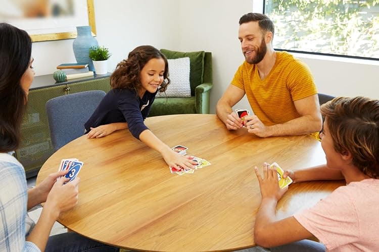 UNO - Classic Colour & Number Matching Card Game - 112 Cards - Customizable & Erasable Wild - Special Action Cards Included - Gift for Kids 7+, W2087 thumbnail 3