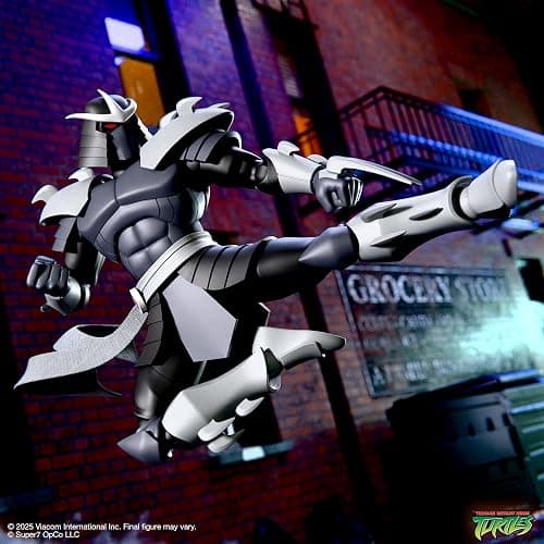 Super7 ULTIMATES! Teenage Mutant Ninja Turtles Shredder - 7" TMNT Action Figure with Accessories - Classic Cartoon Collectibles and Retro Toys thumbnail 2