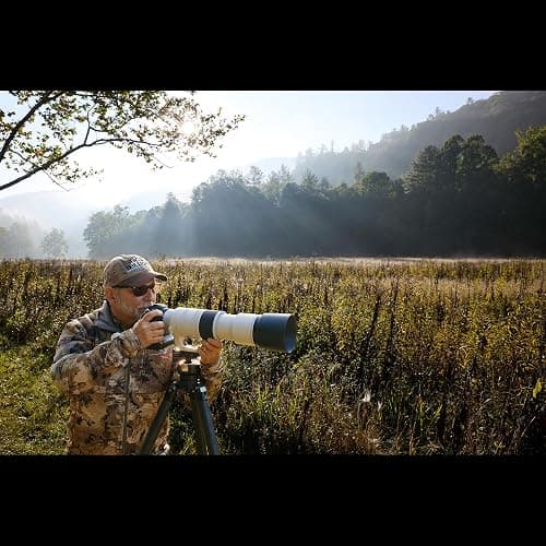 Canon RF200-800mm F6.3-9 is USM Super-telephoto Zoom Lens, Mirrorless, Powerful Zoom Range, Comfortable Handheld Shooting, for Wildlife, Nature, Outdoor Sports, Compact & Lightweight thumbnail 5