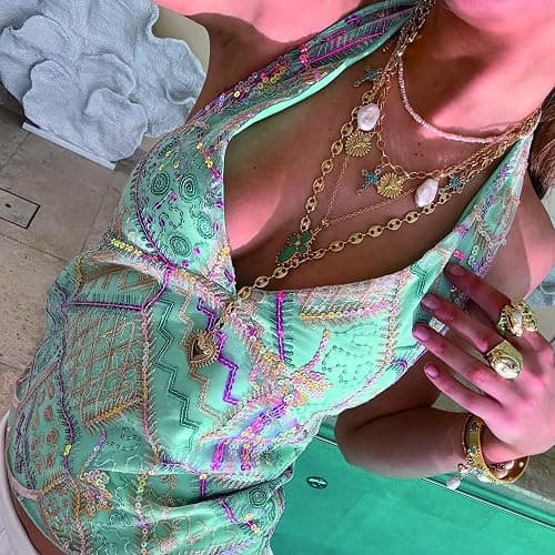 Womens Sequin Halter Tops Y2k Sexy Deep V Backless Sparkly Crop Tops Club Party Sequence Tank Top Streetwear thumbnail 2
