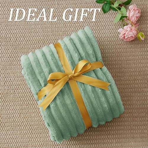 BEDELITE Fleece Throw Blanket thumbnail 6