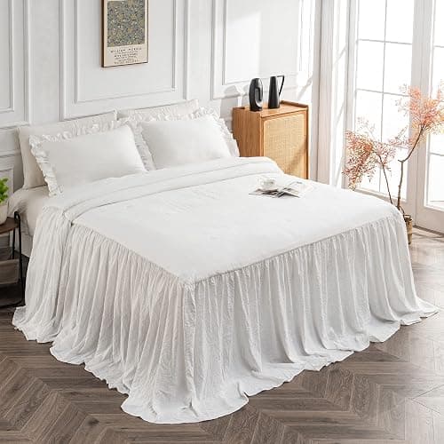 Bonlino Home Bedding Bedspread Set Quilt - Farmhouse Bedspread Summer Coverlet Bed Spreads, Lightweight Quilt Chic Vintage Bedding Ruffle Skirt Bedroom Rustic with 2 Pillow Shams (Queen, White) - Image 1