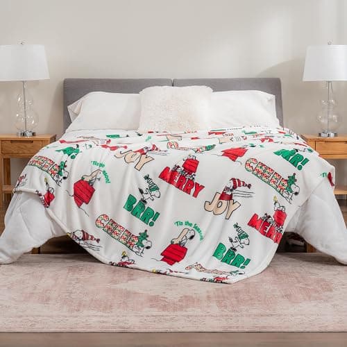 Berkshire Blanket Peanuts® VelvetLoft® Cute Character Snoopy Plush Blanket,Christmas Snowy Scene,Twin 60 in x 90 in (Official Peanuts® Product) thumbnail 5