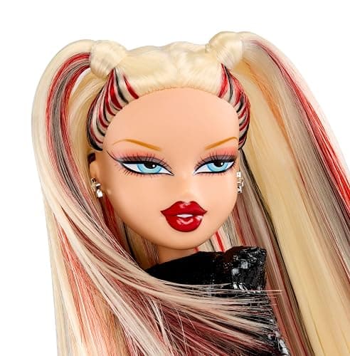 Bratz Pop Starz Cloe Fashion Doll with Accessories and Charm thumbnail 5