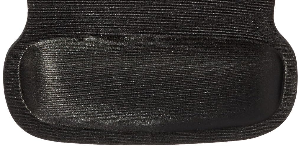 Amazon Basics Irregular Ergonomic Gel Computer Mouse Pad with Wrist Rest for Pain Relief, 10.1L x 8.1W inches, Black thumbnail 4