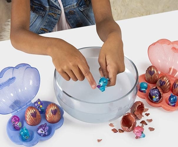 Hatchimals CollEGGtibles, Mermal Magic 6 Pack Shell Carrying Case with Season 5 CollEGGtibles, for Kids Aged 5 and Up (Color May Vary) thumbnail 2