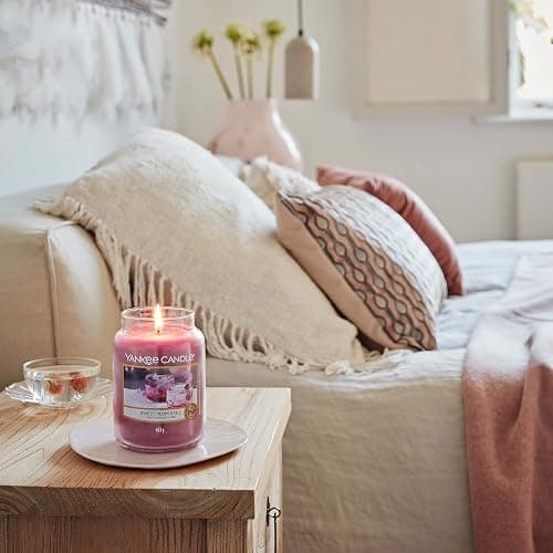 Yankee Candle Duftkerze Sweet Plum Sake | Große Kerze im Glas | Sakura Blossom Festival Collection | Brenndauer: bis zu 150 Stunden | Toll zum Verschenken thumbnail 5
