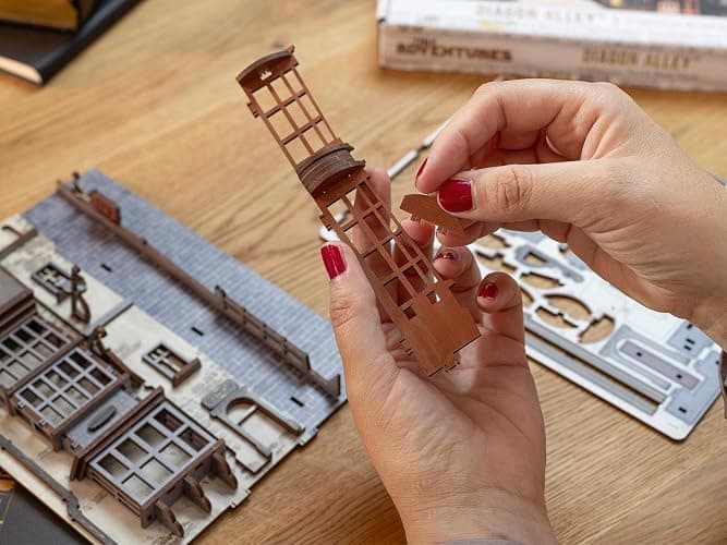 Revell Model Kit Tiny Adventures I Diagon Alley Harry Potter I 3D Miniature House I Book Nook Wooden Bookend I Birth Gift for Fans I Bookend Harry Potter thumbnail 4